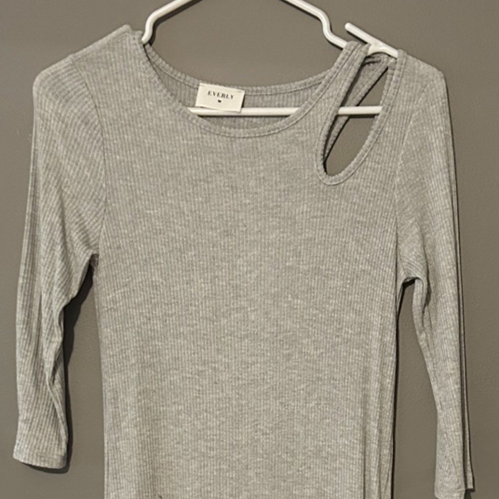 Gray Midi Dress - Size Small - shoulder detail